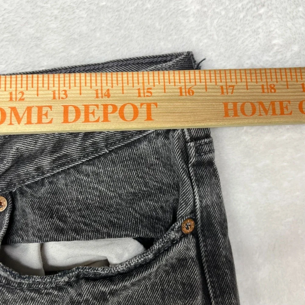 Levi's Straight Jeans Gray Denim Distressed Frayed Hem Button Fly‎ Classic 32X26